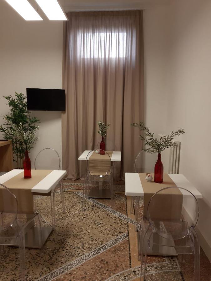 B&B Lei Фоджиа Экстерьер фото